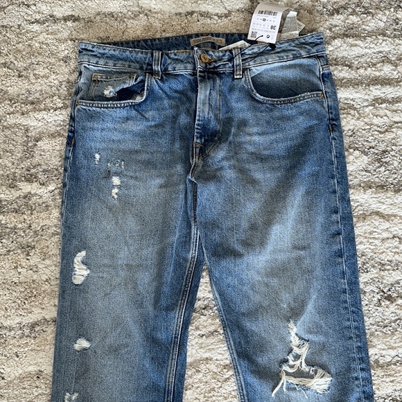 Zara Cigarette Distressed Jeans - Picture 3 of 7